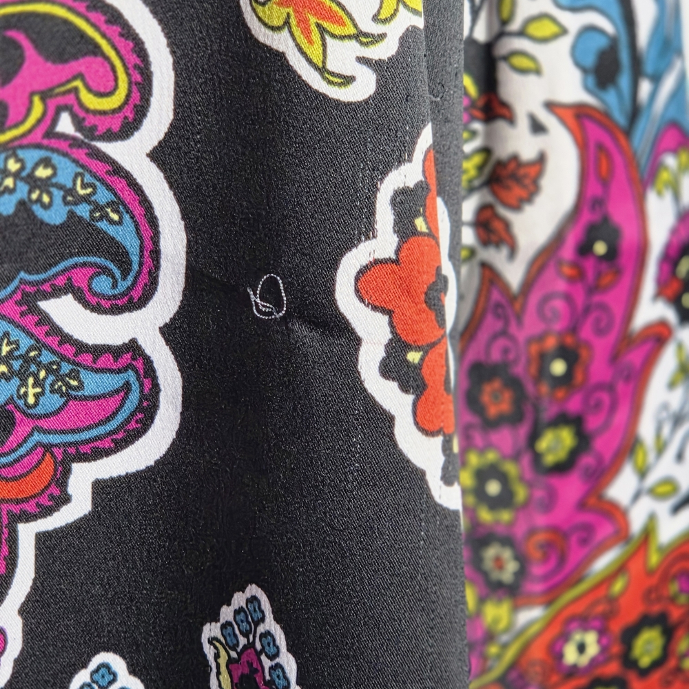 Natori Black Floral Garment with Red and Blue Accents - Picture 4 of 14